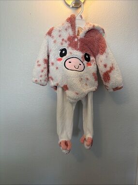 Source Unknown White and Pink Cow Plush Kids Matching Set